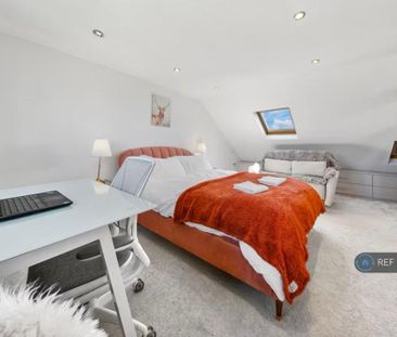 2 bedroom maisonette to rent - Photo 4