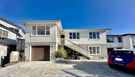 Renovated four bedroom family home in Forrest Hill - Photo 5