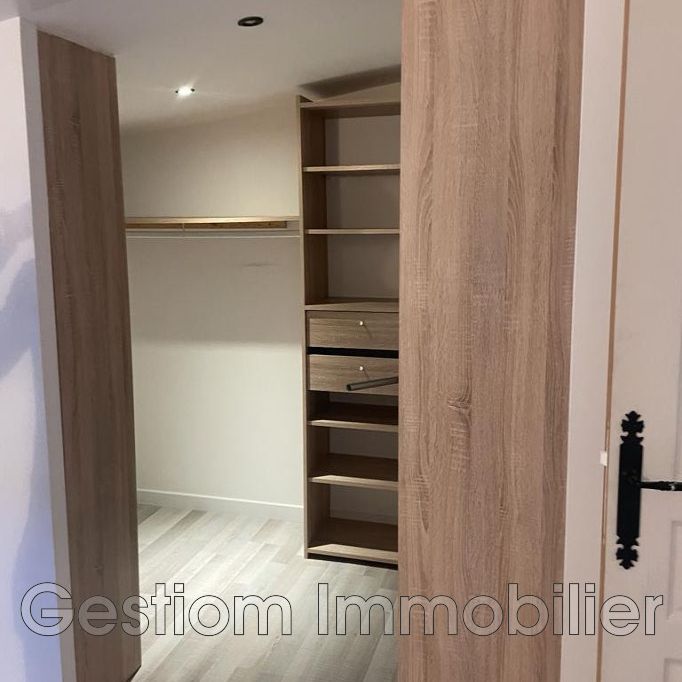 Location appartement à Alénya, Zone artisanale - Photo 1