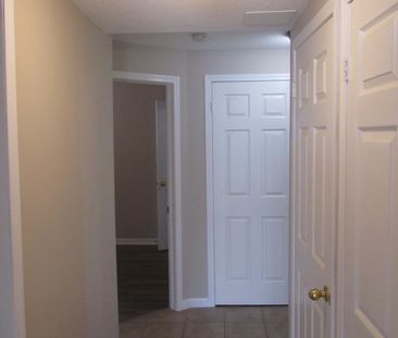 For Lease - 342 Edgehill Drive Unit# Unit B, Barrie, Ontario - Photo 1