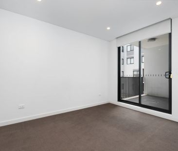 Modern Security Apartment with Study Nook & Parking in Prime Campsi... - Photo 4