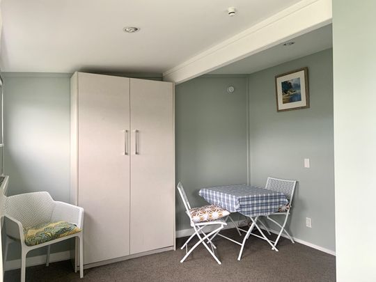 Lyttelton, 3 bedrooms - Photo 1