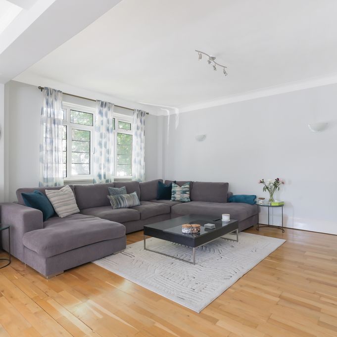 Pembroke Road, W8, London - Photo 1