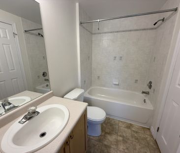 For Lease - 269 Dunsmore Lane, Barrie, Ontario - Photo 5