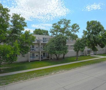 Markham Place 990 | 990 Markham Road, Winnipeg - Photo 1