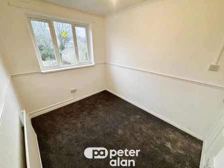 Park Avenue, Rogerstone, NEWPORT - Photo 2