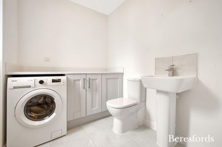 4 bedroom terraced house to rent - Photo 2