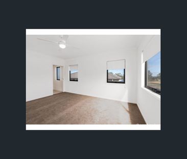 Exceptional Family Home Available for Rent!! For Inspection, Reques... - Photo 6