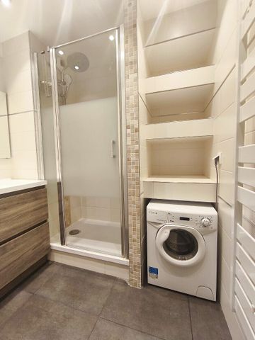 Appartement 3 pièces 66 m2 + balcons + box fermé - Vieux Lille - Photo 4
