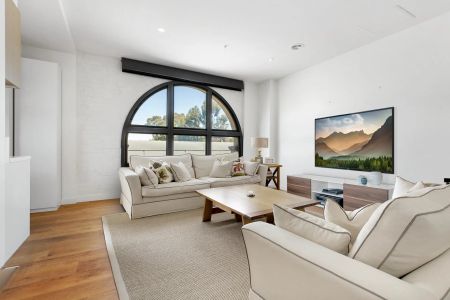 Stylish Apartment in the Heart of Richmond - 6 or 12 Month Lease - Photo 2
