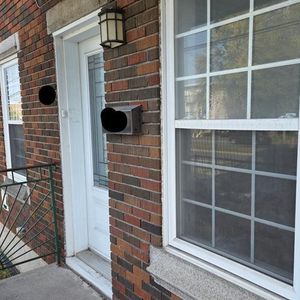 Nouveau sur le marché : grand 5 1/2 situé au RDC avec terrasse à deux pas du Boul. Gouin et Seminare (Saint-Jean-sur-Richelieu), près de tout - Photo 2