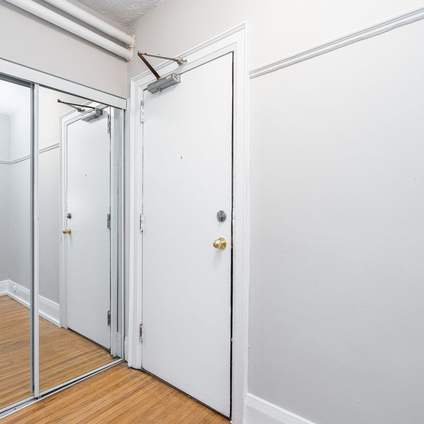 100 Vaughan Road - Photo 1