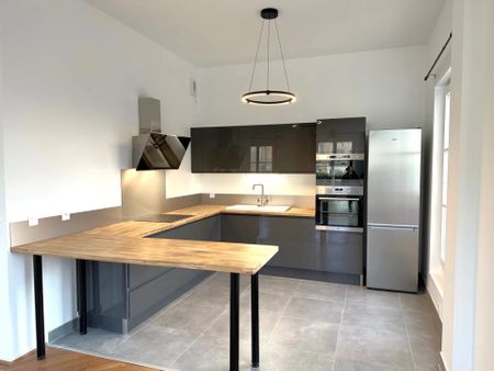 Location Appartement 4 pièces 97 m2 à Compiègne - Photo 3