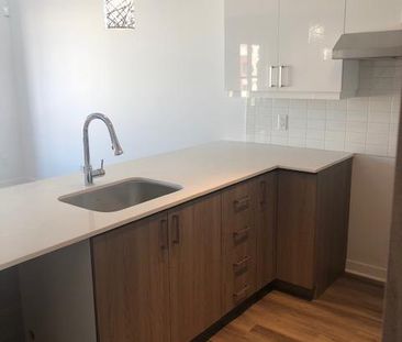 **SUPERBE 4,5 À LOUER LAVAL (Ste-Rose/Champfleury)** - Photo 4