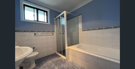 Well Presented Two Bedroom Townhouse! - Photo 5