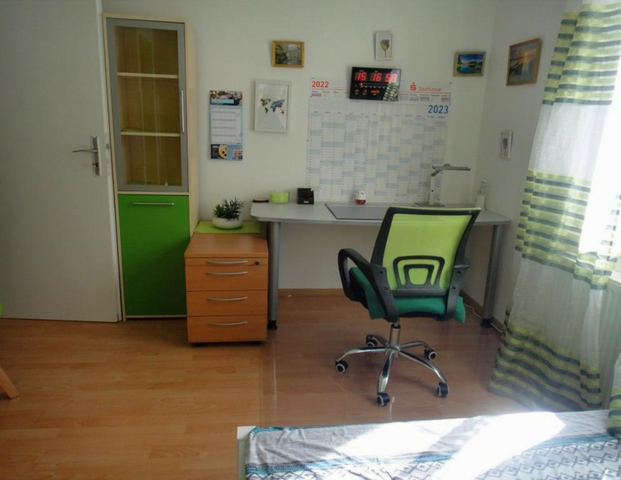 FRAUEN WG ZIMMER ZU VERMIETEN - Foto 1