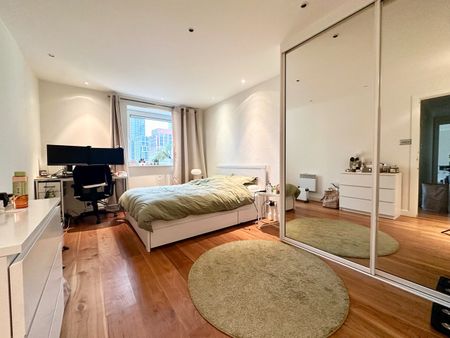 2 Bed Flat, Boardwalk Place, E14 - Photo 5