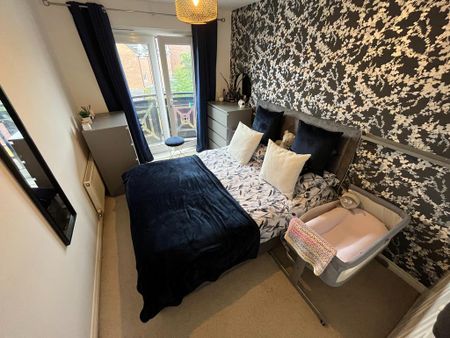 2 bedroom flat to rent - Photo 4