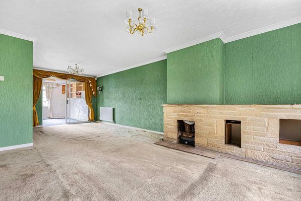 4 bedroom semi-detached house to rent - Photo 1