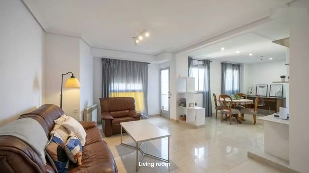 Carrer del Doctor Vicente Pallarés, Valencia, Valencian Community 46021 - Photo 1