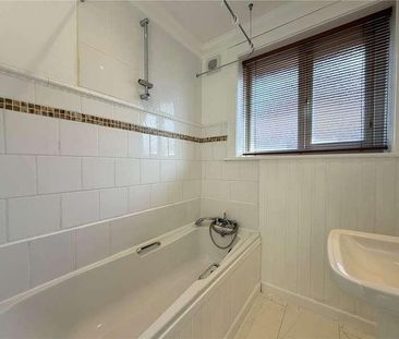 Princess Road, Branksome, Poole, BH12 - Photo 4