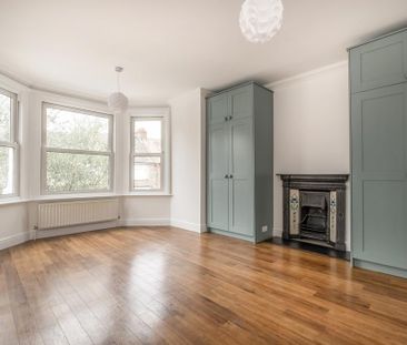 4 bedroom semi-detached house to rent - Photo 6