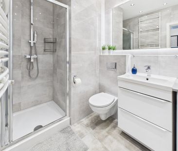 2 pokoje, balkon i garaż – komfort i styl w jednym - Zdjęcie 5