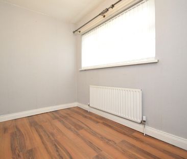 9 The Crescent, Carryduff, Belfast, BT8 8DW - Photo 1