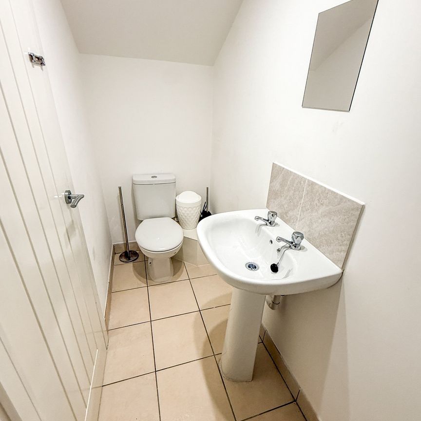 East View, Summerseat - Photo 1