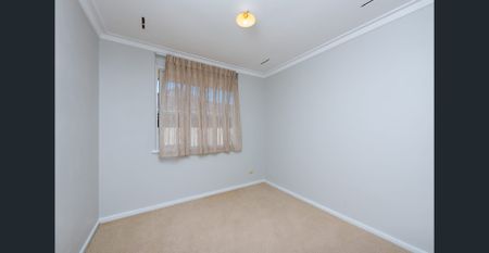 GREAT LOCATION! - Photo 4