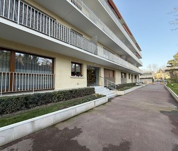 Location Appartement 1 pièce 24m² RUEIL MALMAISON 92500 - Photo 3