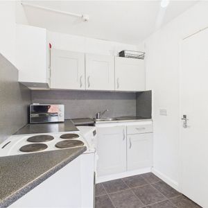 Flat 3 - Photo 2