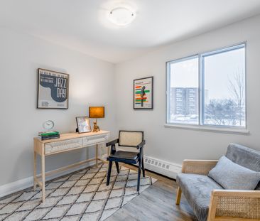 1111 Forestwood Drive, Mississauga - Photo 1