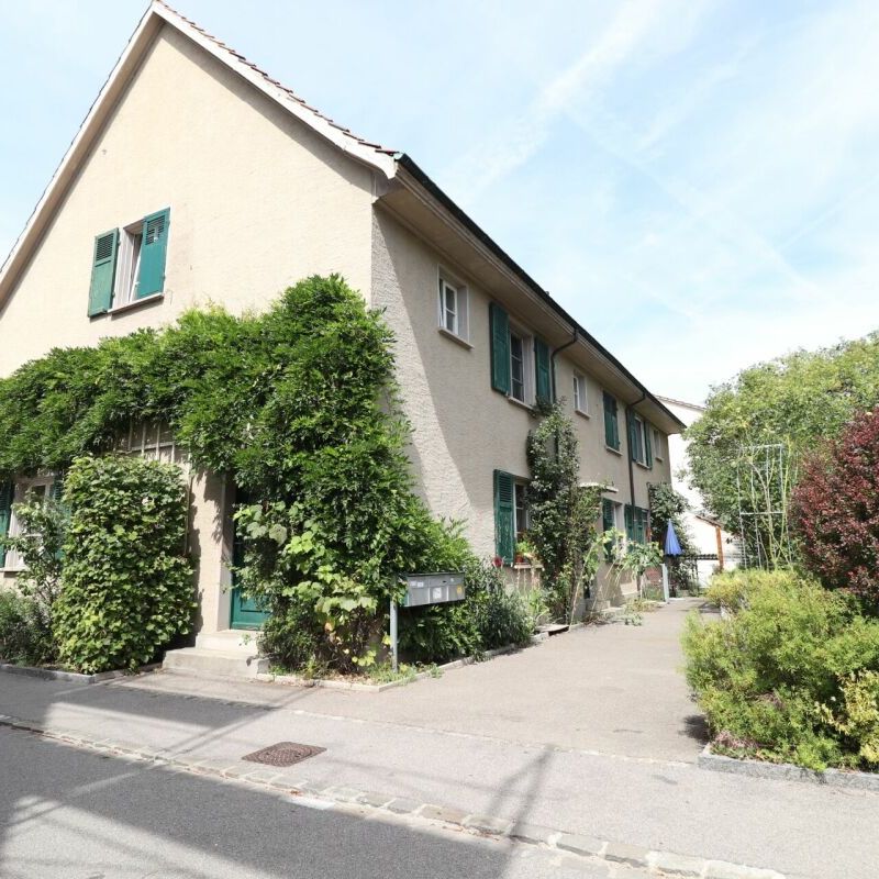 An ruhiger Lage in Riehen - Reiheneinfamilienhaus mit Garten - Photo 1