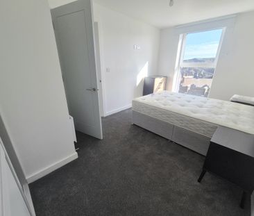 Cow Green, Halifax - Photo 2