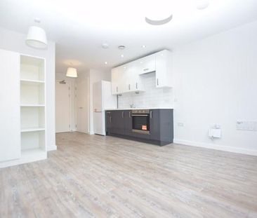 Studio to rent - Photo 6