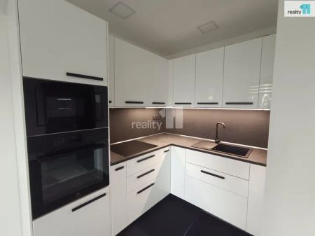 Pronájem bytu po celkové rekonstrukci - Photo 4