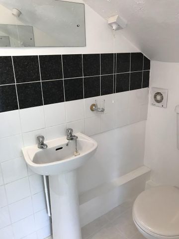 1 bedroom cottage to rent - Photo 5