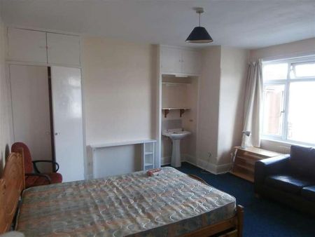 Harborough Road, Southampton, SO15 - Photo 3