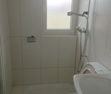 Great 1-room apartment on the 2nd floor in the Länggass district / ... - Photo 1