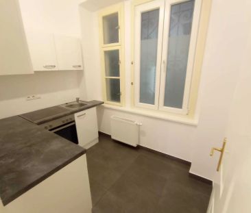 Grünruhelage - sehr helle Stilaltbauwohnung mit Balkon! – 2 er WG g... - Photo 5