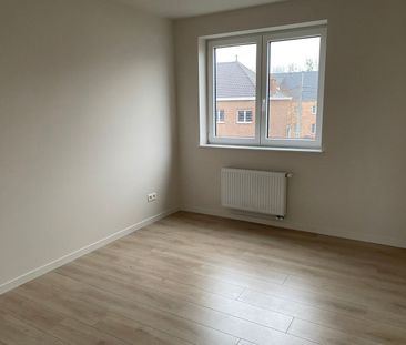 NIEUWBOUW 4-gevel woning, ideaal gelegen in een rustige straat. - Photo 3