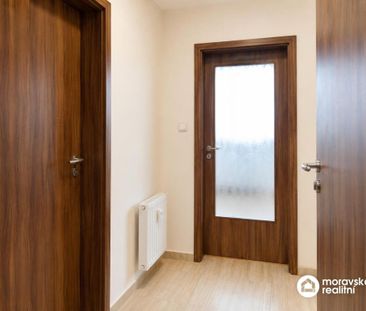 Pronájem bytu 1+kk 35 m2 - Fotografie 4