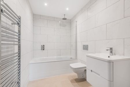 Baring Road, London, SE12 - Photo 3