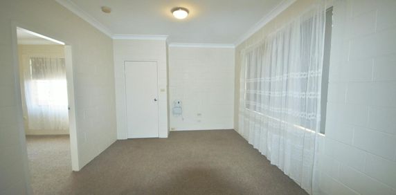 ONE-BEDROOM UNIT IN SOUTH - Photo 2