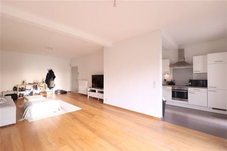 Appartement te huur - Foto 2