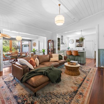 COUNTY, MODERN, STYLISH AND AMAZING LOCATION! - Photo 1