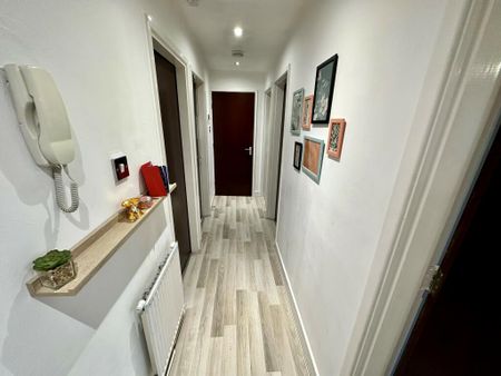 1 bedroom property to rent Kelso Heights, Belle Vue Road, Leeds, West Yorkshire, LS3 - Photo 2