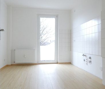Helle Wohnung mit Balkon und Tageslichtbad mitten in Boelerheide sucht neue Mieter ! - Photo 2