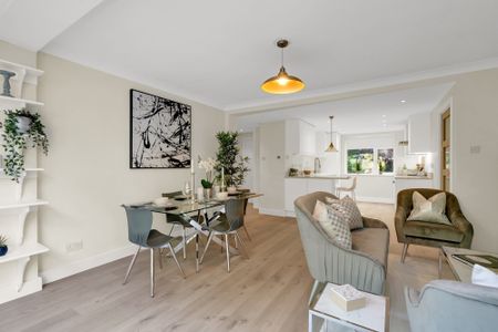 Woodsome Lodge, Weybridge, KT13 ground floor flat to rent - Photo 2